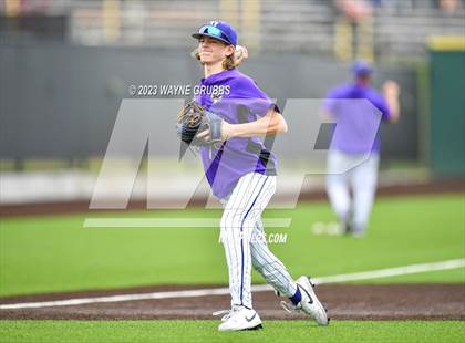 Thumbnail 1 in Hallsville vs. Longview (UIL 5A Regional Quarterfinal Game 2) photogallery.