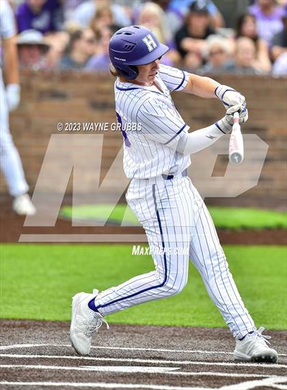 Thumbnail 2 in Hallsville vs. Longview (UIL 5A Regional Quarterfinal Game 2) photogallery.