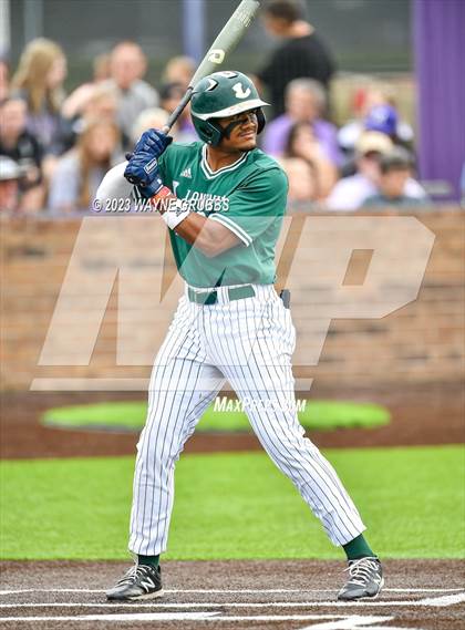 Thumbnail 1 in Hallsville vs. Longview (UIL 5A Regional Quarterfinal Game 2) photogallery.