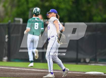 Thumbnail 1 in Hallsville vs. Longview (UIL 5A Regional Quarterfinal Game 2) photogallery.