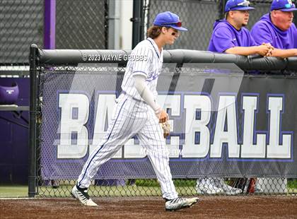 Thumbnail 2 in Hallsville vs. Longview (UIL 5A Regional Quarterfinal Game 2) photogallery.