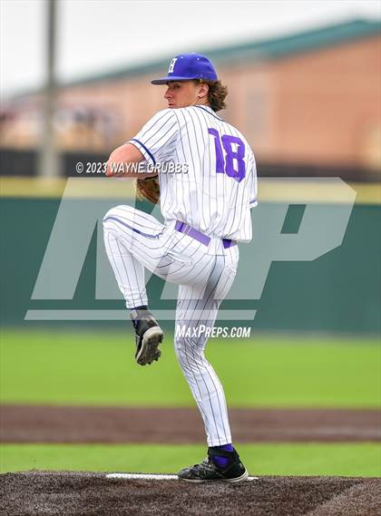 Thumbnail 2 in Hallsville vs. Longview (UIL 5A Regional Quarterfinal Game 2) photogallery.