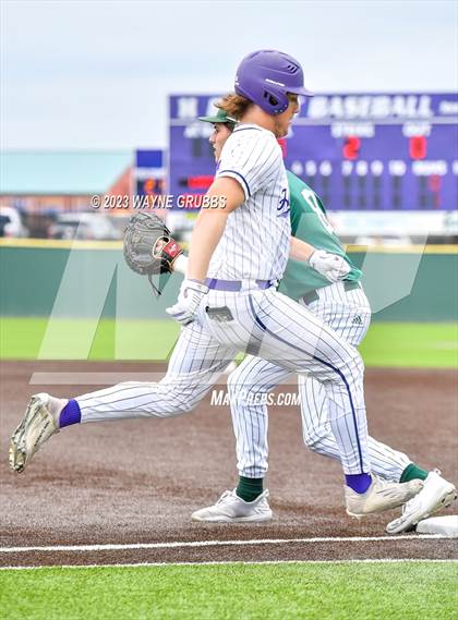Thumbnail 2 in Hallsville vs. Longview (UIL 5A Regional Quarterfinal Game 2) photogallery.