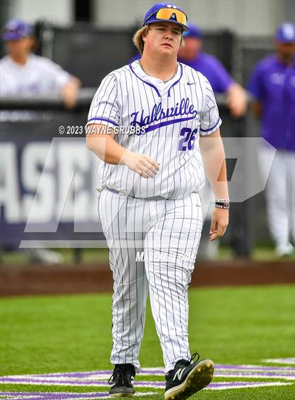 Thumbnail 1 in Hallsville vs. Longview (UIL 5A Regional Quarterfinal Game 2) photogallery.