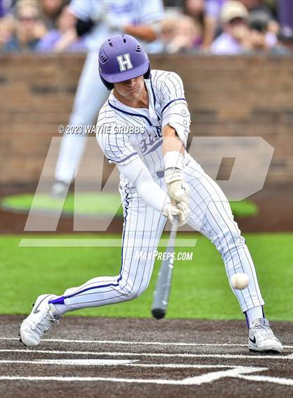Thumbnail 1 in Hallsville vs. Longview (UIL 5A Regional Quarterfinal Game 2) photogallery.