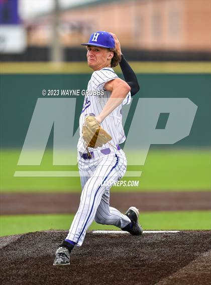 Thumbnail 1 in Hallsville vs. Longview (UIL 5A Regional Quarterfinal Game 2) photogallery.