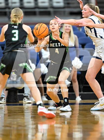 Thumbnail 2 in Delta vs. University (CHSAA 4A State Final) photogallery.