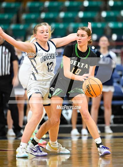 Thumbnail 1 in Delta vs. University (CHSAA 4A State Final) photogallery.
