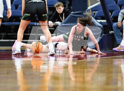 Thumbnail 2 in Delta vs. University (CHSAA 4A State Final) photogallery.