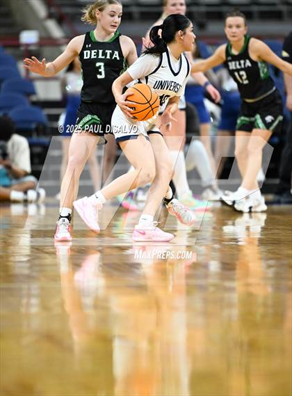 Thumbnail 2 in Delta vs. University (CHSAA 4A State Final) photogallery.