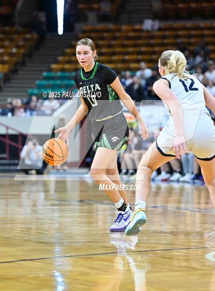 Thumbnail 2 in Delta vs. University (CHSAA 4A State Final) photogallery.