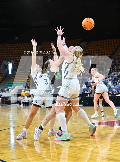 Thumbnail 2 in Delta vs. University (CHSAA 4A State Final) photogallery.