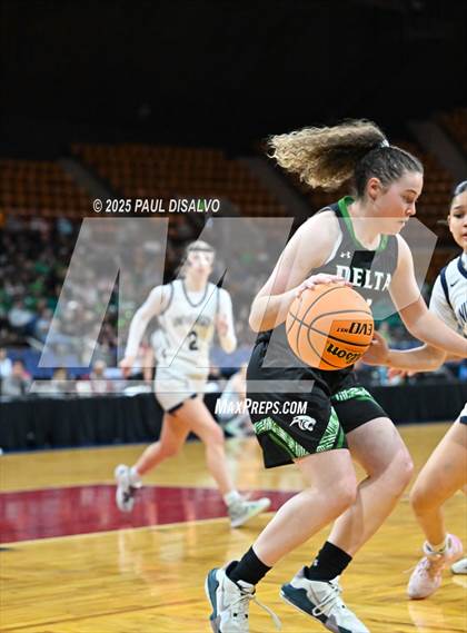 Thumbnail 3 in Delta vs. University (CHSAA 4A State Final) photogallery.