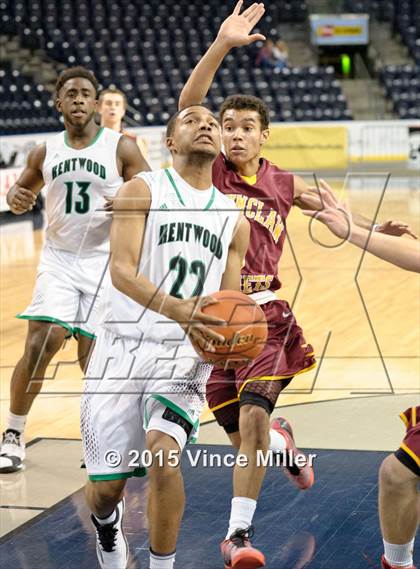 Thumbnail 3 in Enumclaw vs. Kentwood photogallery.