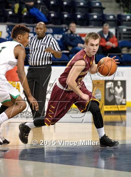 Thumbnail 3 in Enumclaw vs. Kentwood photogallery.