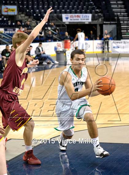 Thumbnail 2 in Enumclaw vs. Kentwood photogallery.