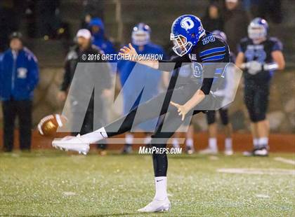 Thumbnail 1 in Greenwich vs. Darien (CIAC Class LL Quarterfinal) photogallery.