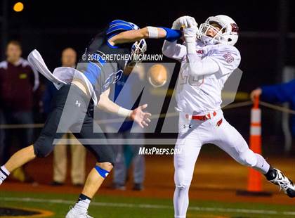 Thumbnail 2 in Greenwich vs. Darien (CIAC Class LL Quarterfinal) photogallery.
