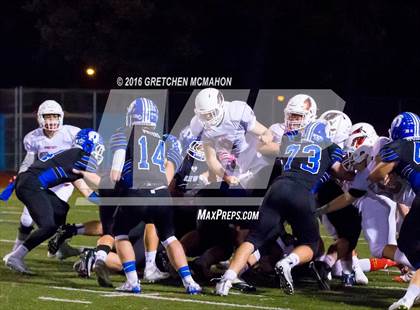 Thumbnail 2 in Greenwich vs. Darien (CIAC Class LL Quarterfinal) photogallery.