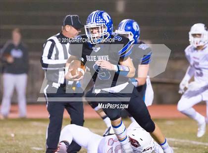 Thumbnail 2 in Greenwich vs. Darien (CIAC Class LL Quarterfinal) photogallery.