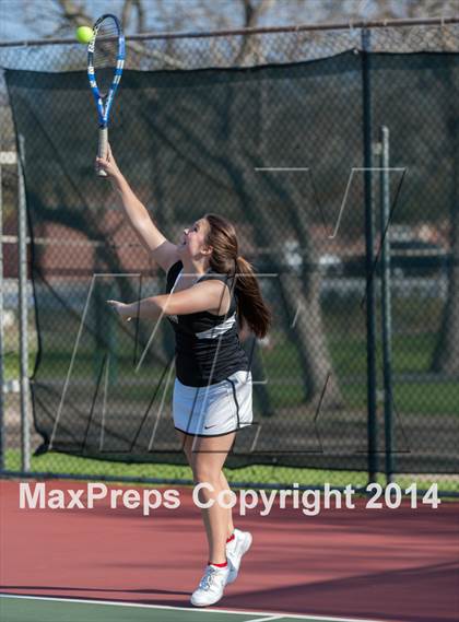 Thumbnail 1 in Emery/Weiner vs. Lutheran South photogallery.