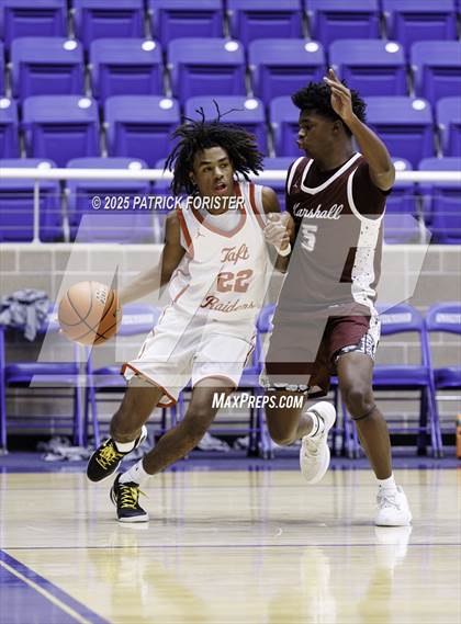 Thumbnail 1 in Marshall @ Taft photogallery.