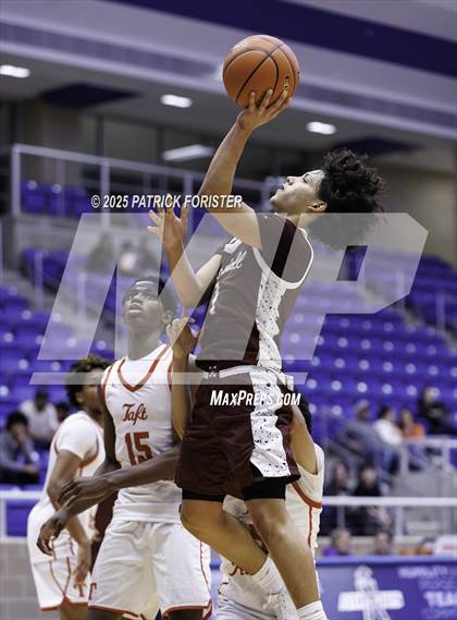 Thumbnail 3 in Marshall @ Taft photogallery.