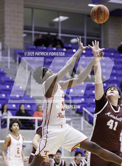 Thumbnail 1 in Marshall @ Taft photogallery.