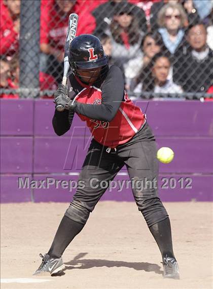 Thumbnail 2 in Lowell vs Washington (CIF SF Section Final) photogallery.