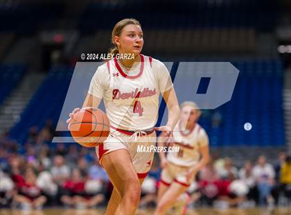 Thumbnail 2 in Huntington vs. Shallowater (UIL 3A Basketball Final) photogallery.