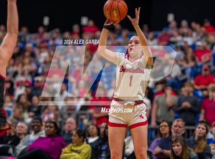 Thumbnail 3 in Huntington vs. Shallowater (UIL 3A Basketball Final) photogallery.