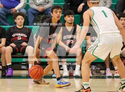 Thumbnail 3 in Sotomayor vs Eagle Rock photogallery.
