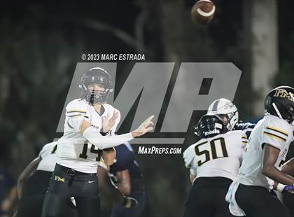 Thumbnail 2 in Indian Rocks Christian vs Fort Meade photogallery.