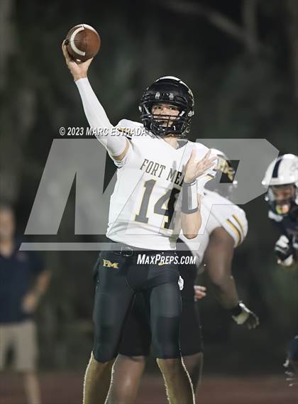 Thumbnail 1 in Indian Rocks Christian vs Fort Meade photogallery.