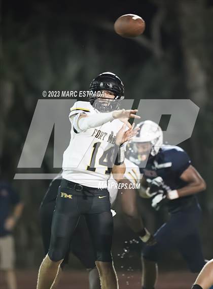 Thumbnail 3 in Indian Rocks Christian vs Fort Meade photogallery.