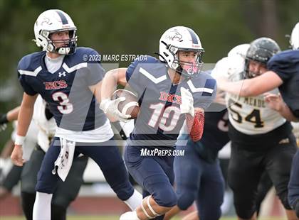 Thumbnail 3 in Indian Rocks Christian vs Fort Meade photogallery.