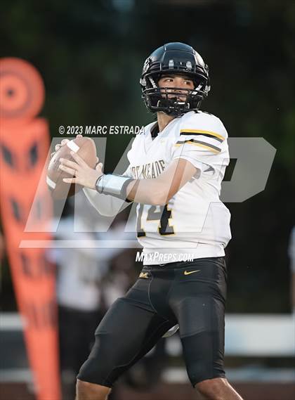 Thumbnail 2 in Indian Rocks Christian vs Fort Meade photogallery.