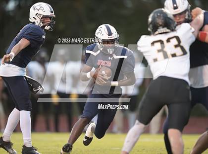 Thumbnail 2 in Indian Rocks Christian vs Fort Meade photogallery.