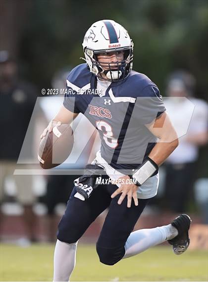 Thumbnail 3 in Indian Rocks Christian vs Fort Meade photogallery.