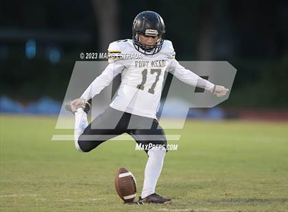 Thumbnail 2 in Indian Rocks Christian vs Fort Meade photogallery.