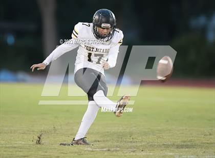 Thumbnail 3 in Indian Rocks Christian vs Fort Meade photogallery.