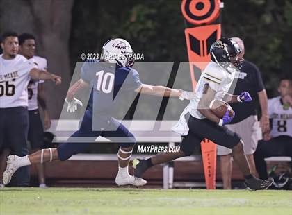 Thumbnail 2 in Indian Rocks Christian vs Fort Meade photogallery.