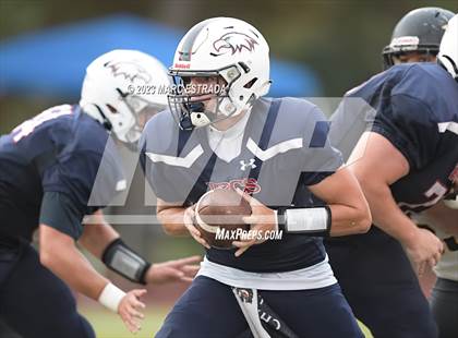Thumbnail 3 in Indian Rocks Christian vs Fort Meade photogallery.