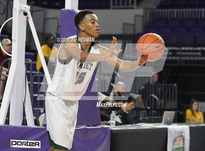Thumbnail 2 in Maret vs. Hudson Catholic (City of Palms Classic) photogallery.