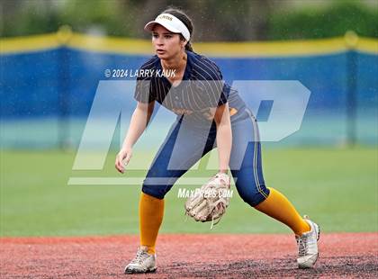 Thumbnail 3 in Wilcox @ Milpitas photogallery.