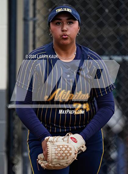 Thumbnail 2 in Wilcox @ Milpitas photogallery.