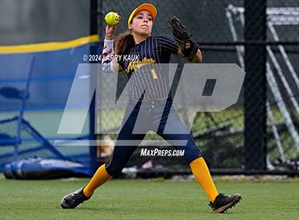 Thumbnail 3 in Wilcox @ Milpitas photogallery.