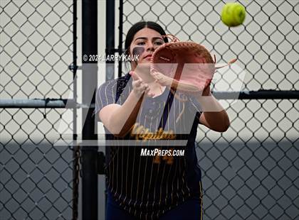 Thumbnail 3 in Wilcox @ Milpitas photogallery.