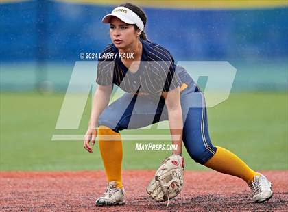 Thumbnail 2 in Wilcox @ Milpitas photogallery.