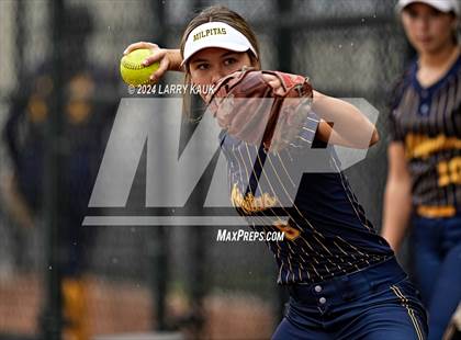 Thumbnail 1 in Wilcox @ Milpitas photogallery.